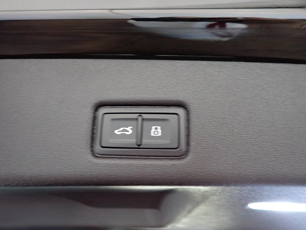 2025 Audi Q5 Progressiv 4WD LEATHER NAVI SUNROOF Listowel ON