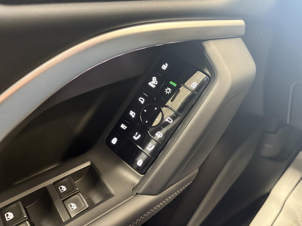 2025 Audi Q5 Progressiv 4WD LEATHER SUNROOF Listowel ON