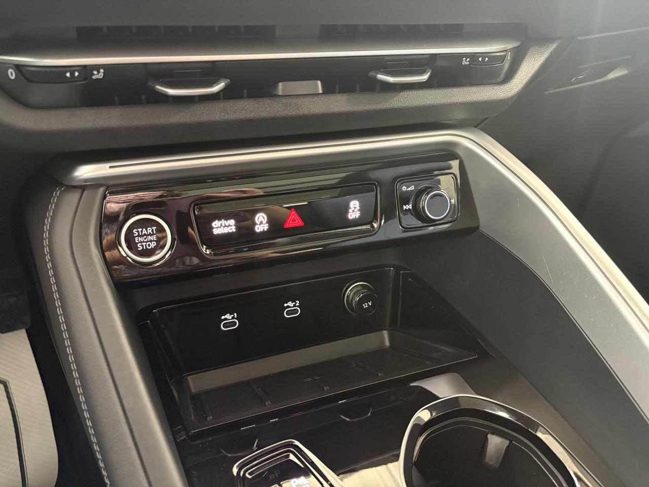 2025 Audi Q5 Progressiv 4WD LEATHER SUNROOF Listowel ON