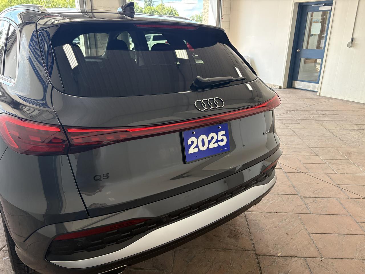 2025 Audi Q5 Progressiv 4WD LEATHER SUNROOF Listowel ON