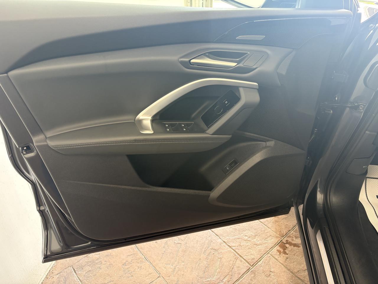 2025 Audi Q5 Progressiv 4WD LEATHER SUNROOF Listowel ON