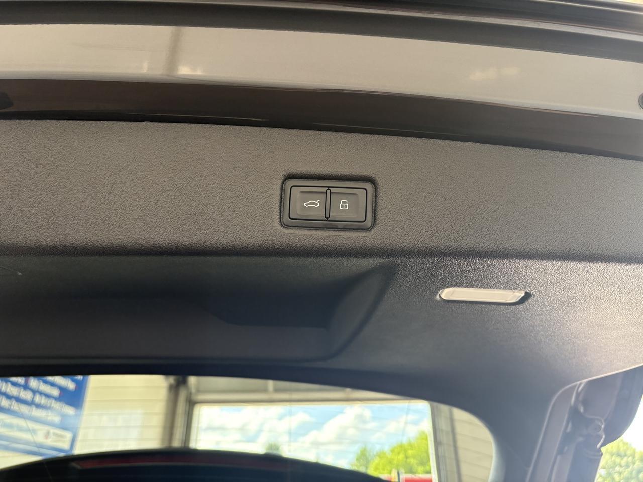 2025 Audi Q5 Progressiv 4WD LEATHER SUNROOF Listowel ON