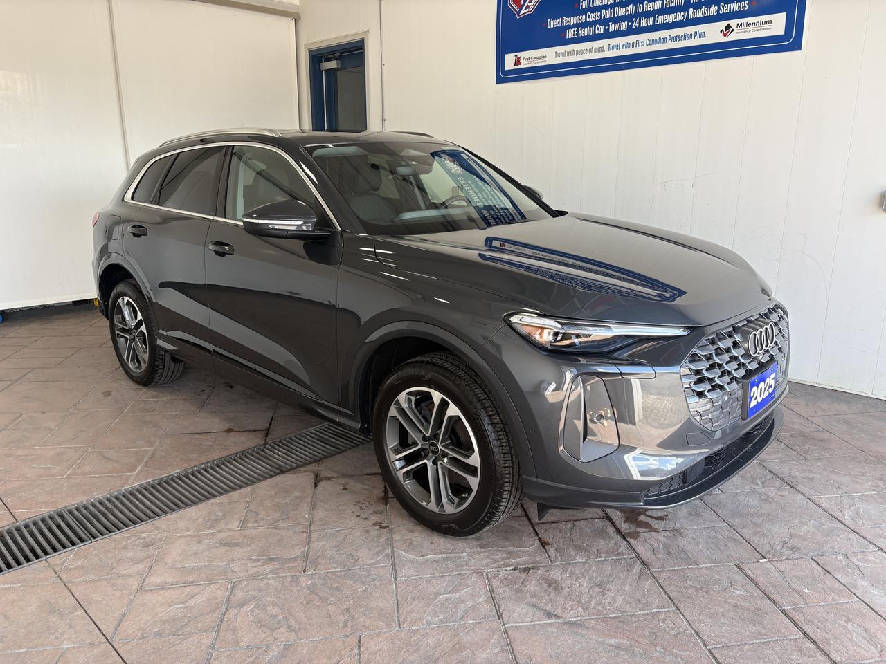 2025 Audi Q5 Progressiv 4WD LEATHER SUNROOF