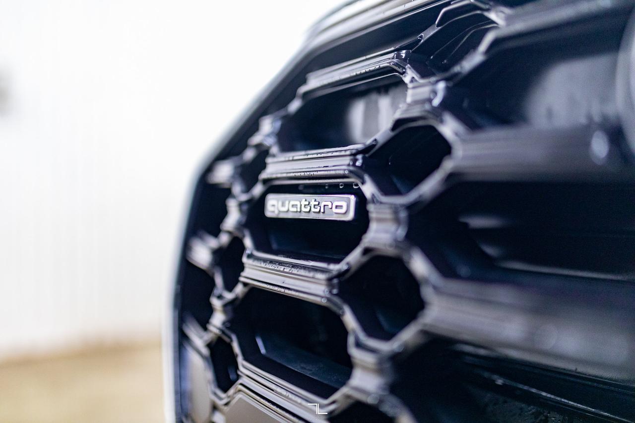 2025 Audi Q5 Quattro Progressiv S-Line Black Optics Leather Roof Nav Red Deer AB