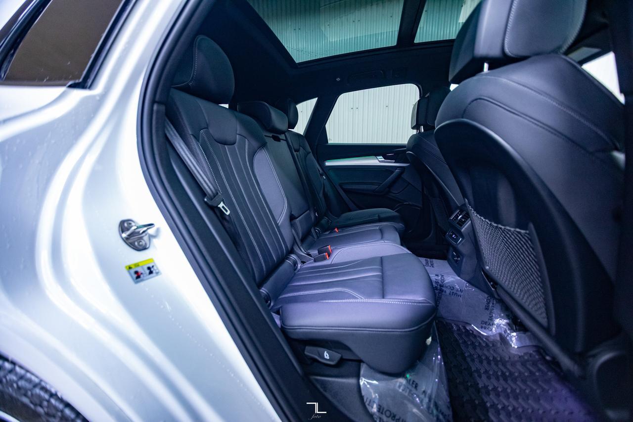 2025 Audi Q5 Quattro Progressiv S-Line Black Optics Leather Roof Nav Red Deer AB