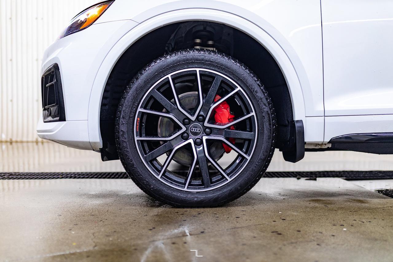 2025 Audi Q5 Quattro Progressiv S-Line Black Optics Leather Roof Nav Red Deer AB