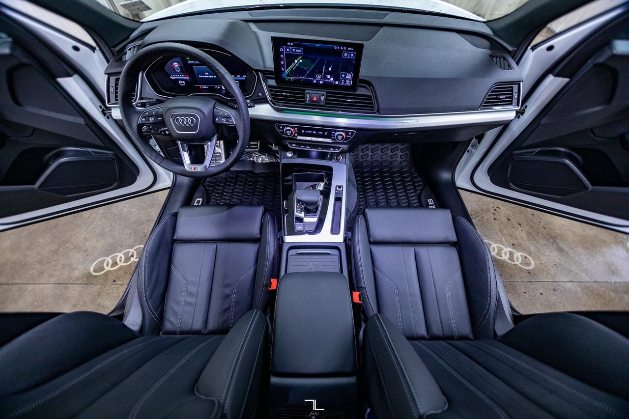 2025 Audi Q5 Quattro Progressiv S-Line Black Optics Leather Roof Nav Red Deer AB