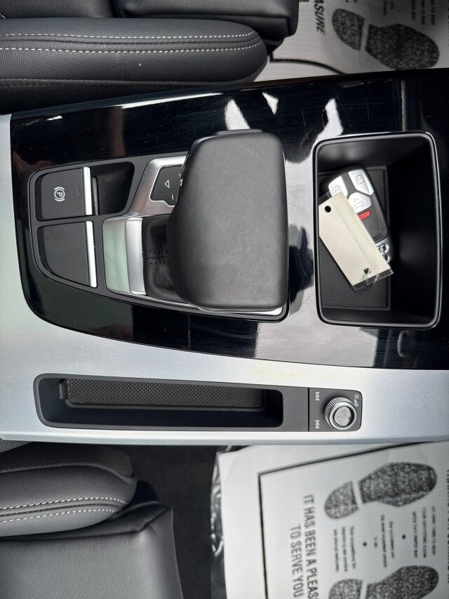 2025 Audi Q5 S line Premium Springfield IL 2025 Audi Q5 S line Premium Springfield IL