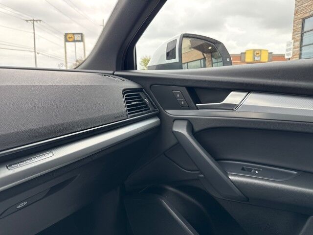 2025 Audi Q5 S line Premium Springfield IL 2025 Audi Q5 S line Premium Springfield IL