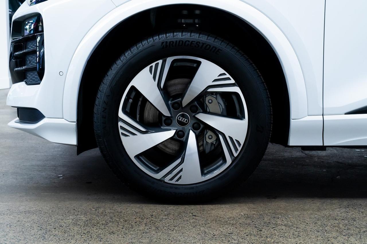 2025 Audi Q6 e-tron Premium Plus 1 Owner Vented Seats Adaptive Cruise Portland OR