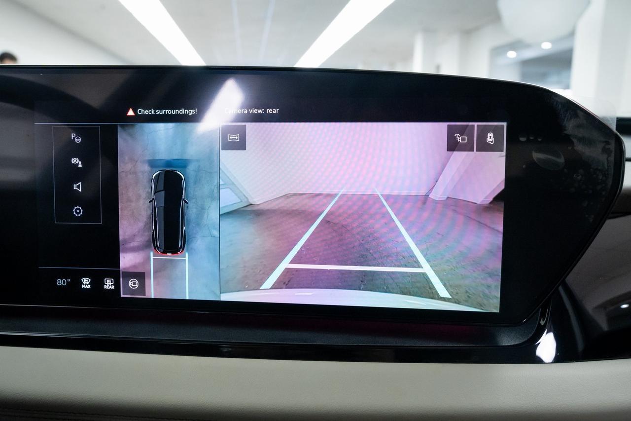 2025 Audi Q6 e-tron Premium Plus 1 Owner Vented Seats Adaptive Cruise Portland OR