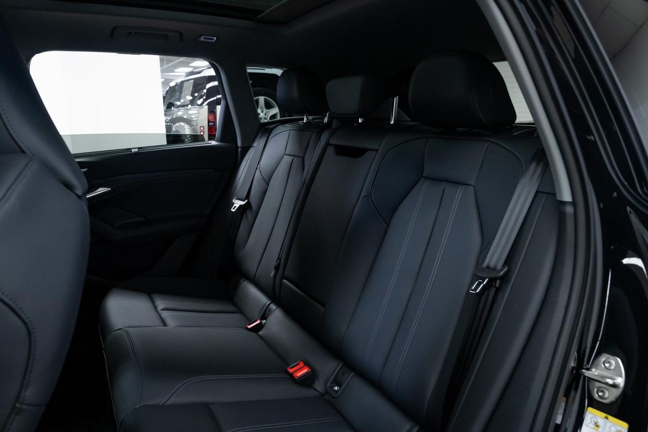 2025 Audi Q6 e-tron Premium Plus 1 Owner Vented Seats Bang &amp; Olufsen Audio Portland OR