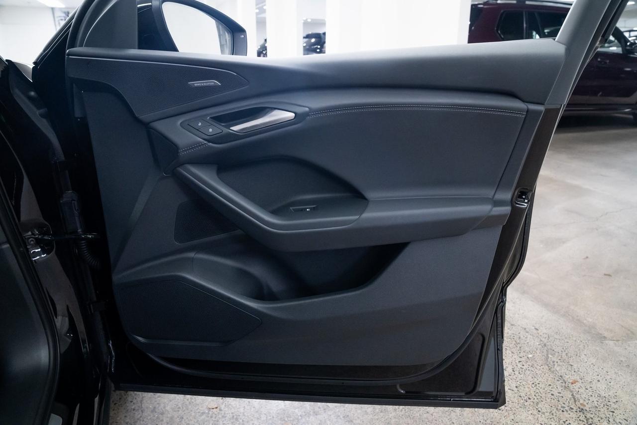 2025 Audi Q6 e-tron Premium Plus 1 Owner Vented Seats Bang &amp; Olufsen Audio Portland OR