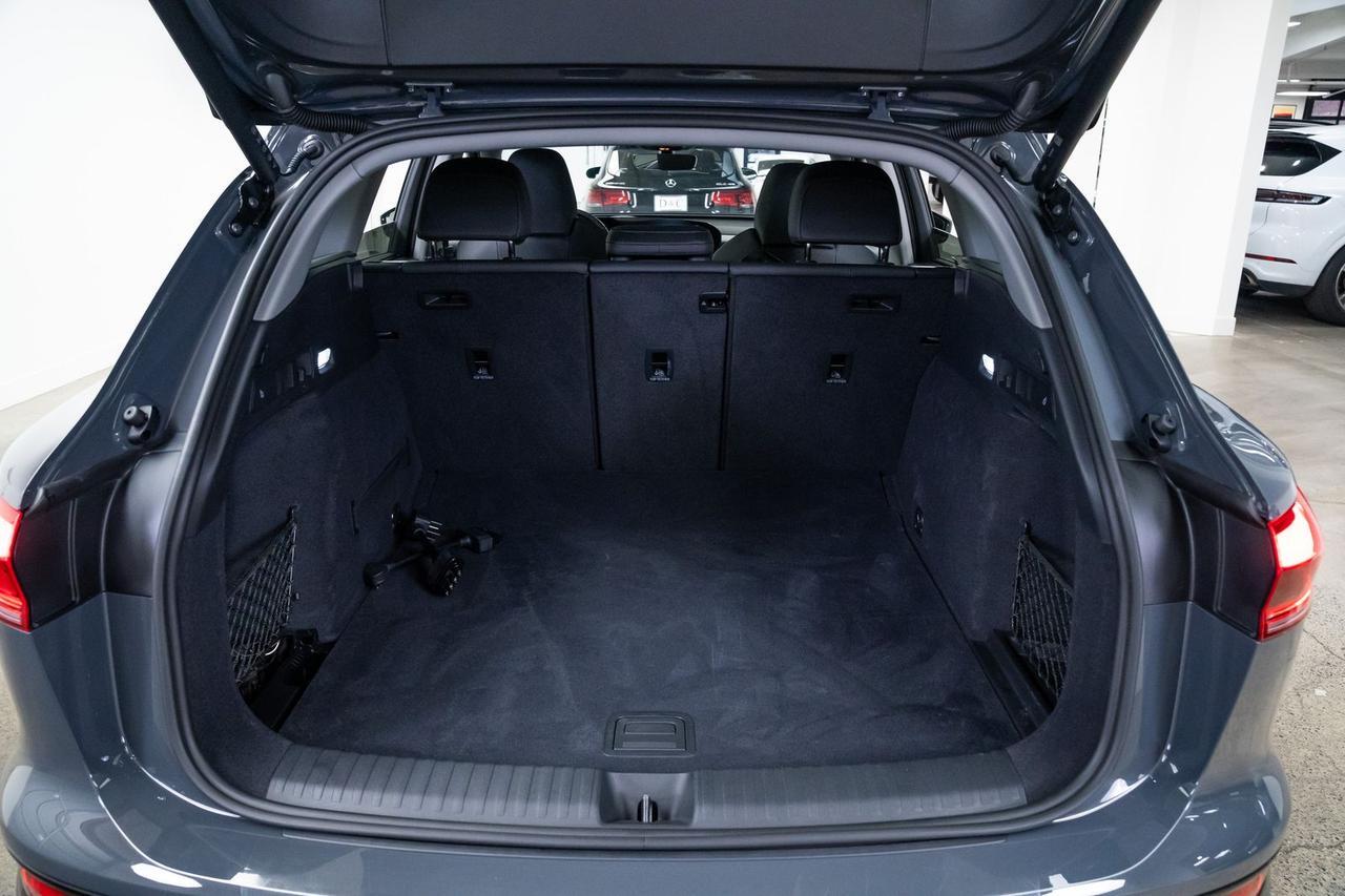 2025 Audi Q6 e-tron Premium Plus Bang &amp; Olufsen Sound Head-Up Display Portland OR