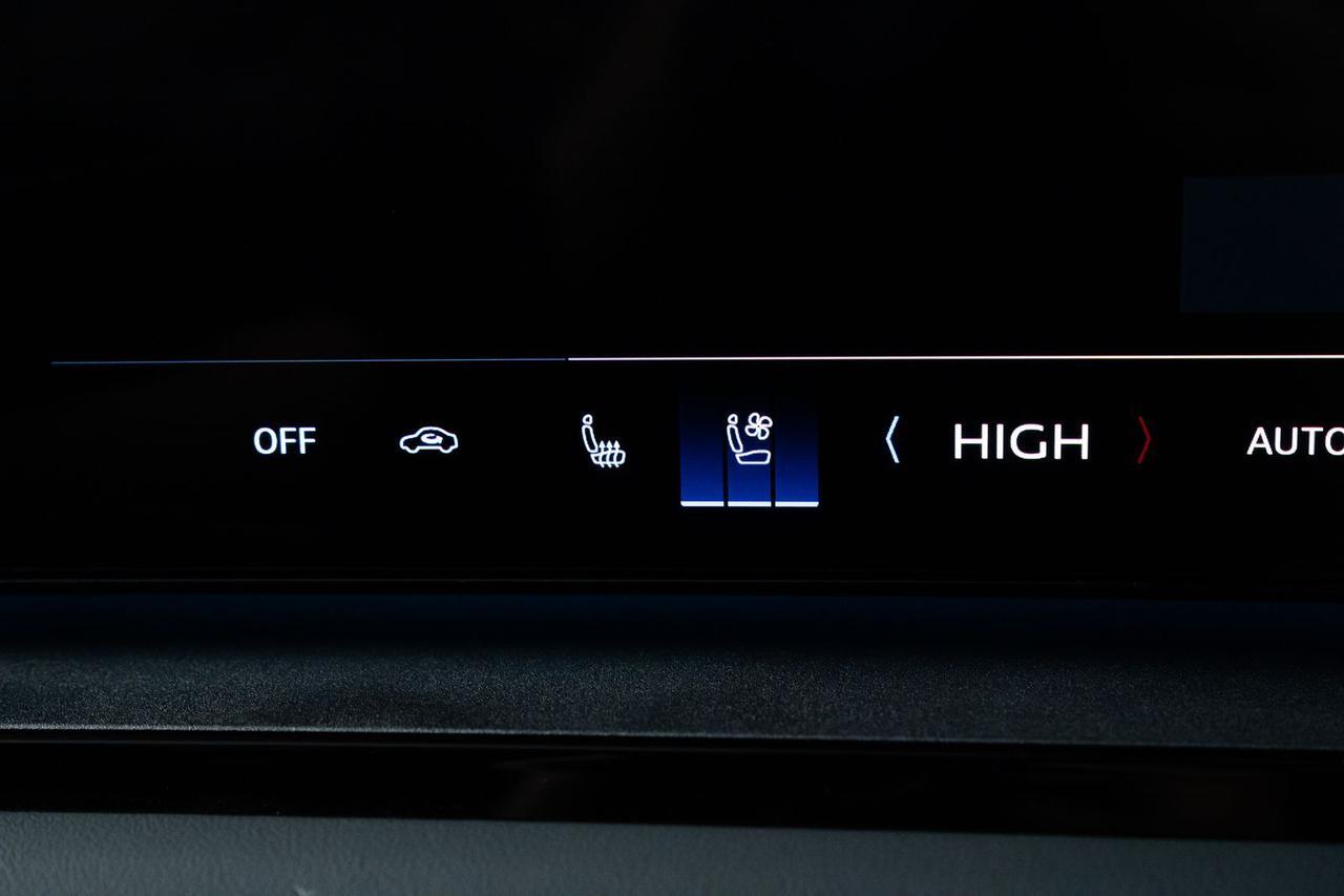 2025 Audi Q6 e-tron Premium Plus Bang &amp; Olufsen Sound Head-Up Display Portland OR