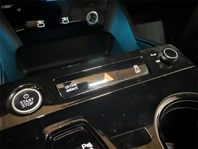 2025 Audi Q6 e-tron Premium Plus Dallas TX