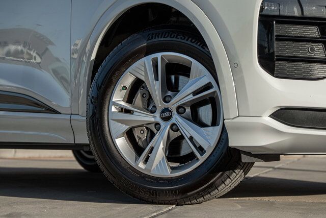 2025 Audi Q6 e-tron Premium Plus