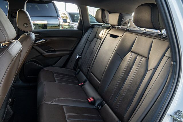 2025 Audi Q6 e-tron Premium Plus  Selma TX
