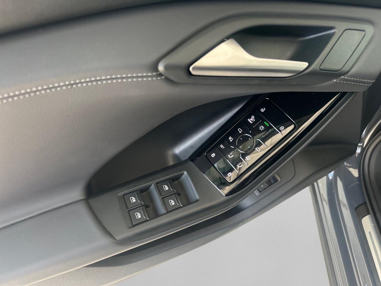 2025 Audi Q6 e-tron Premium Plus  Selma TX