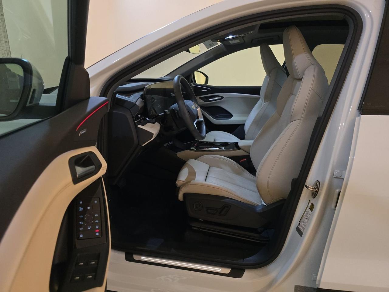 2025 Audi Q6 e-tron Premium Plus quattro Adaptive Cruise Head-Up Display Portland OR