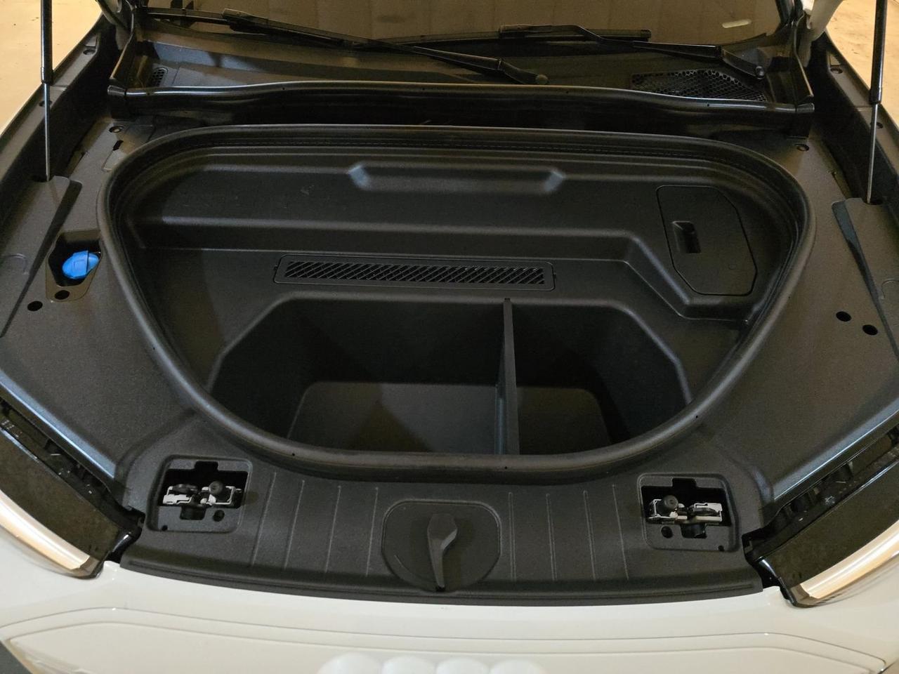 2025 Audi Q6 e-tron Premium Plus quattro Adaptive Cruise Head-Up Display Portland OR