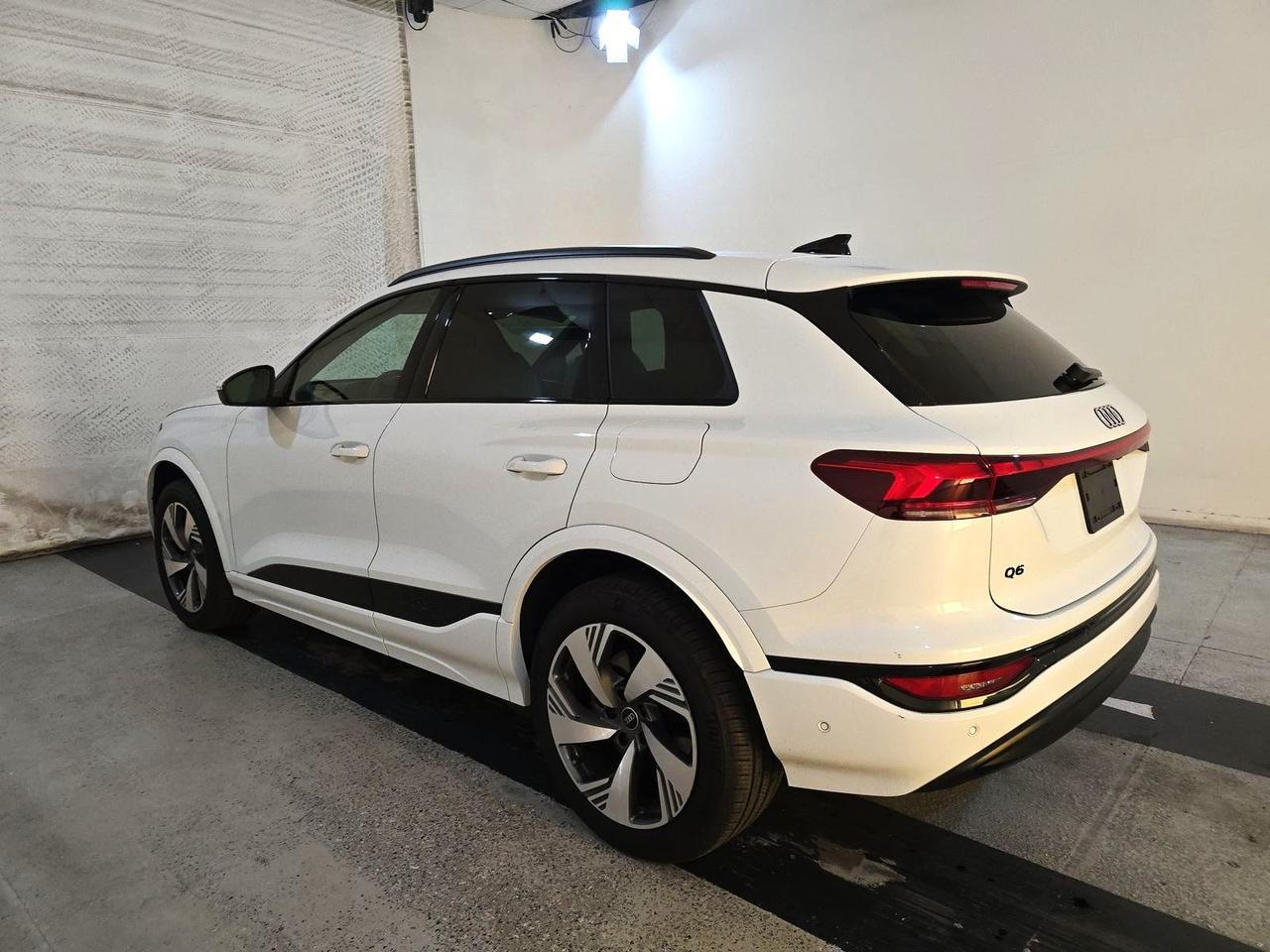 2025 Audi Q6 e-tron Premium Plus quattro Adaptive Cruise Head-Up Display Portland OR