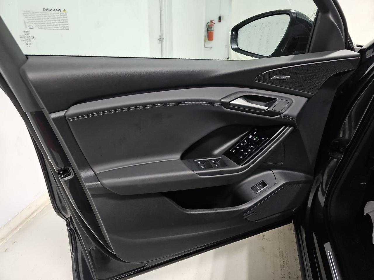 2025 Audi Q6 e-tron Premium Plus quattro Adaptive Cruise Head-Up Display Portland OR