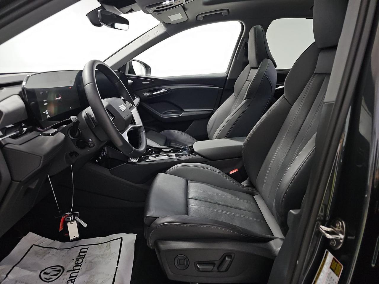 2025 Audi Q6 e-tron Premium Plus quattro Adaptive Cruise Head-Up Display Portland OR