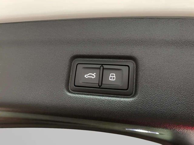 2025 Audi Q6 e-tron Premium Plus quattro Dallas TX