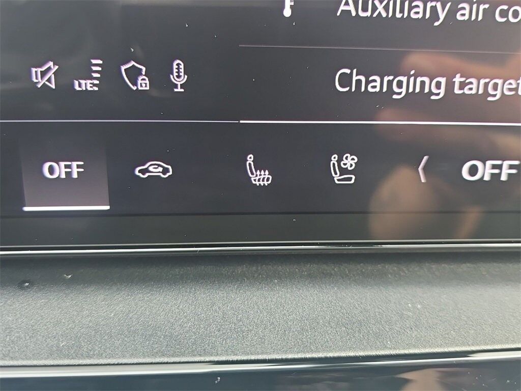 2025 Audi Q6 e-tron Premium Plus