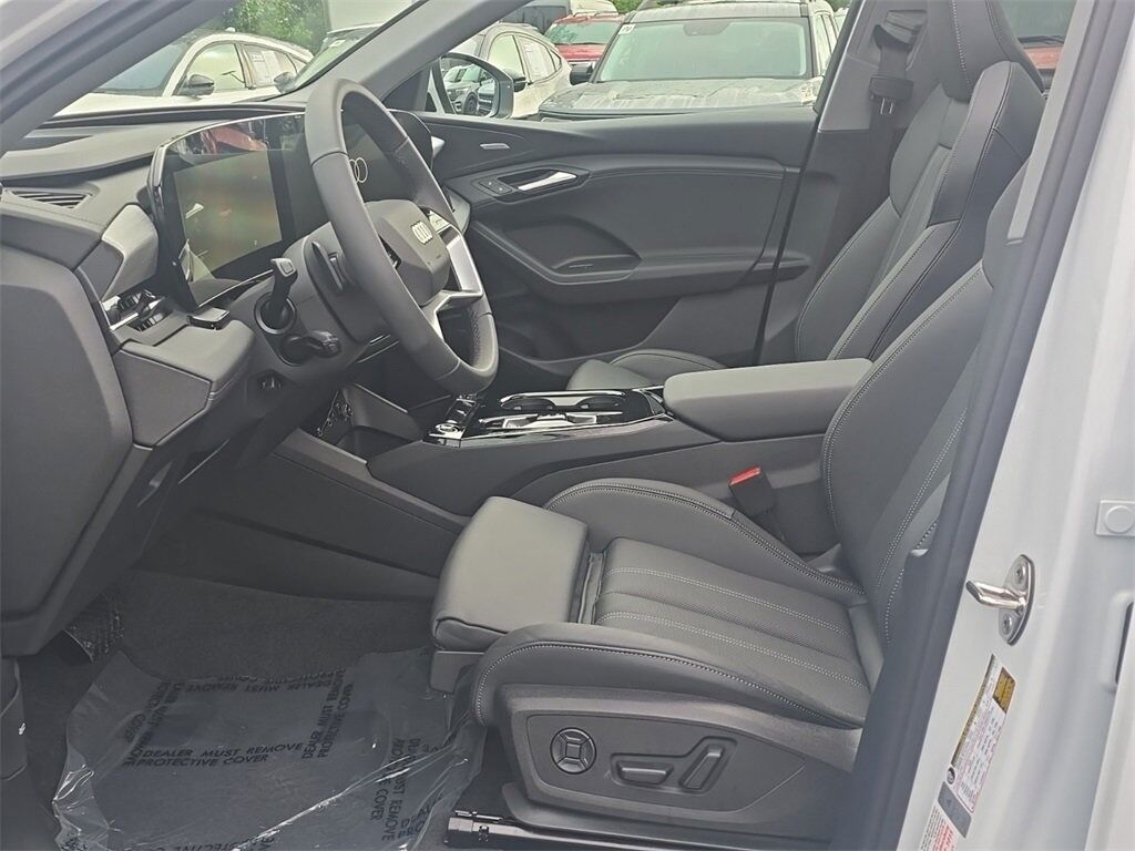 2025 Audi Q6 e-tron Premium Plus