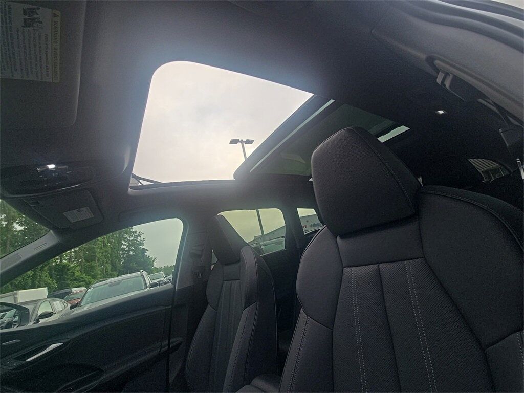 2025 Audi Q6 e-tron Premium Plus