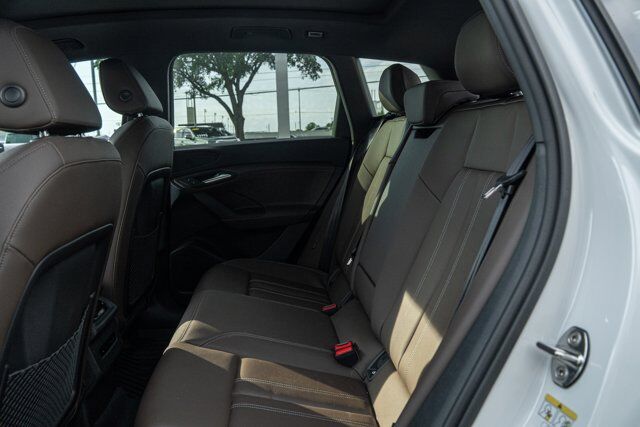 2025 Audi Q6 e-tron Premium  Selma TX