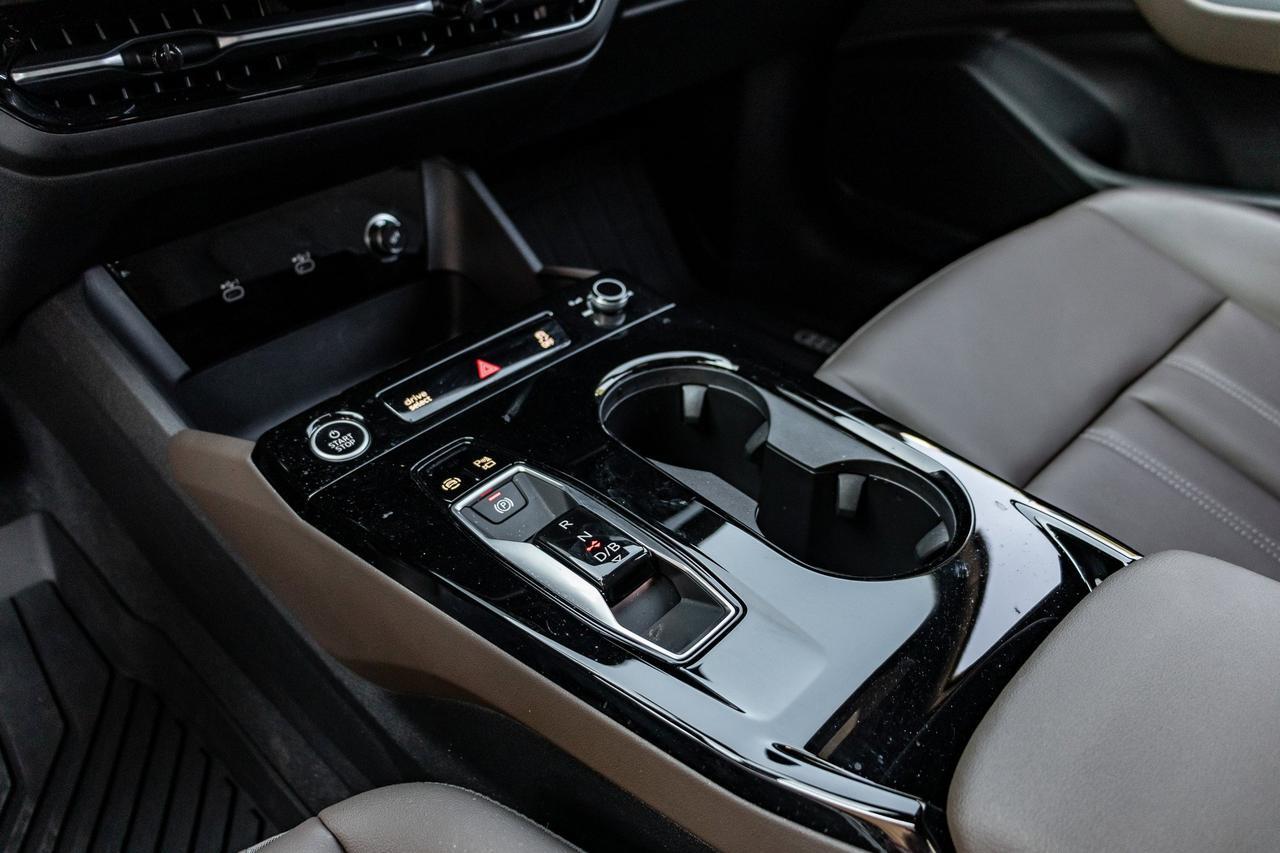 2025 Audi Q6 e-tron Premium  Selma TX