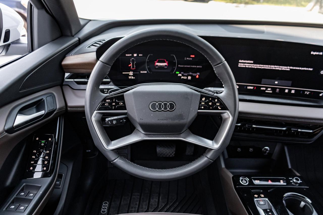 2025 Audi Q6 e-tron Premium  Selma TX