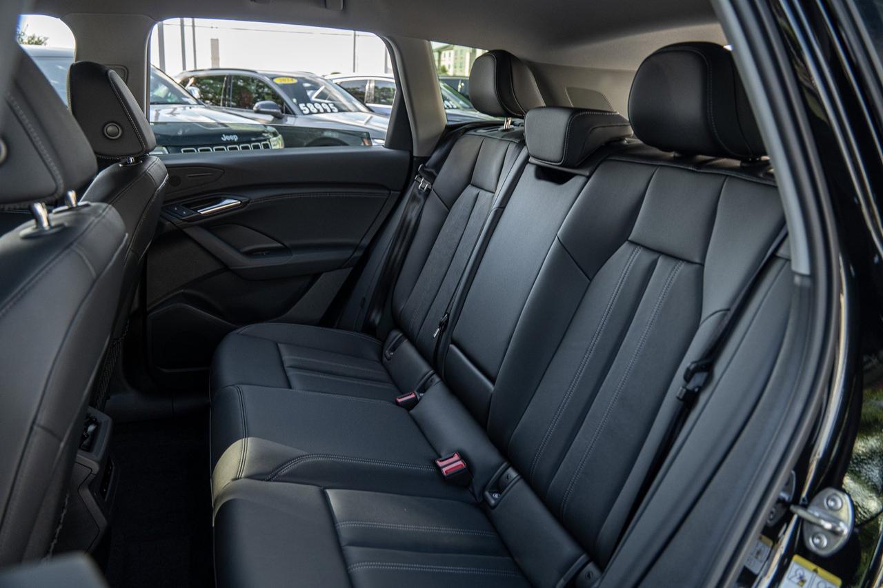 2025 Audi Q6 e-tron Premium  Selma TX