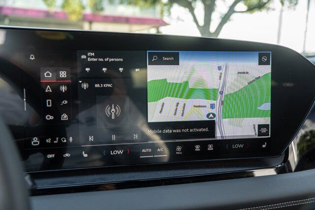 2025 Audi Q6 e-tron Premium  Selma TX