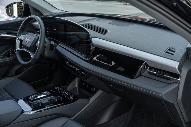 2025 Audi Q6 e-tron Premium  Selma TX