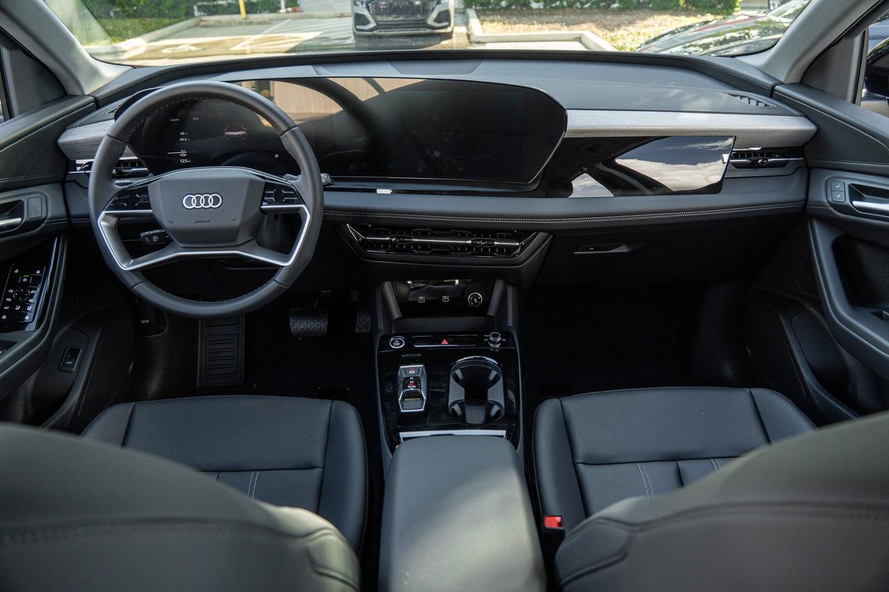 2025 Audi Q6 e-tron Premium  Selma TX