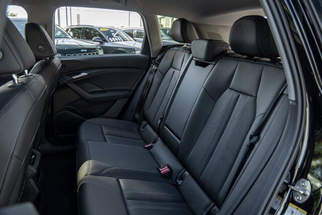 2025 Audi Q6 e-tron Premium  Selma TX