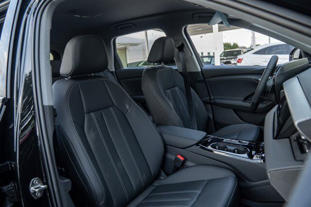 2025 Audi Q6 e-tron Premium  Selma TX