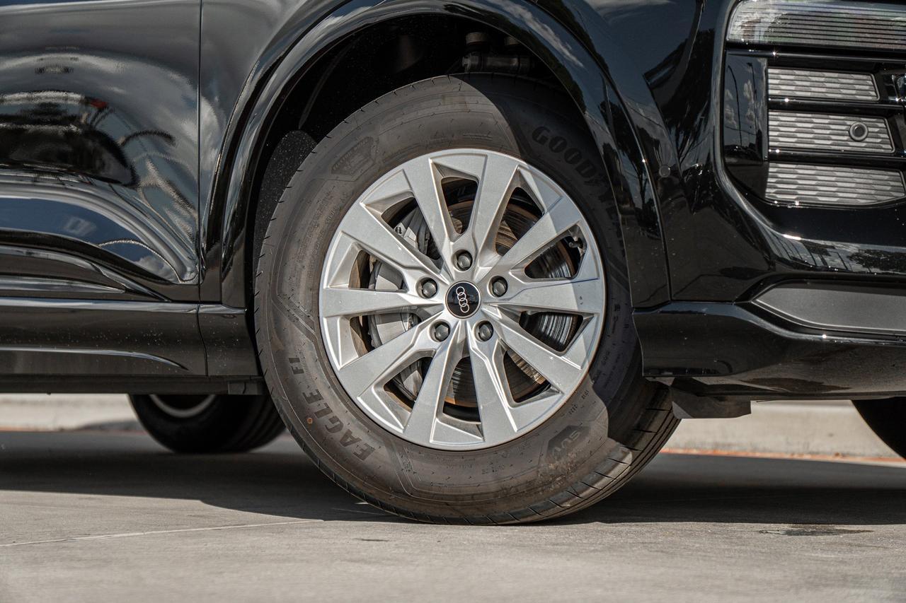 2025 Audi Q6 e-tron Premium  Selma TX