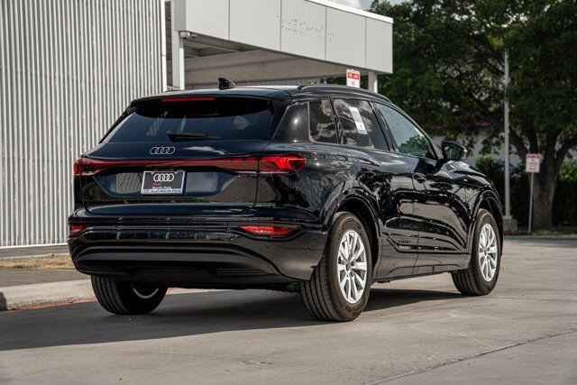 2025 Audi Q6 e-tron Premium  Selma TX