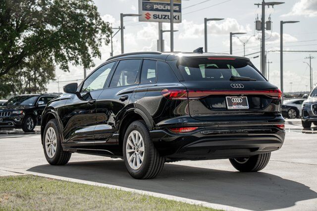 2025 Audi Q6 e-tron Premium  Selma TX
