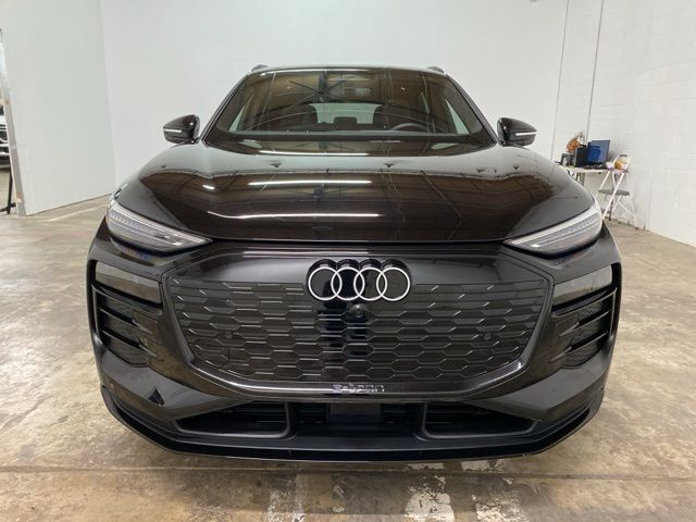 2025 Audi Q6 e-tron Prestige quattro