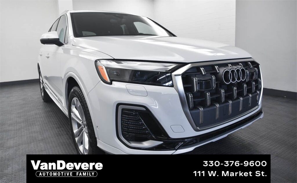 Used 2025 Audi Q7 55 Premium quattro