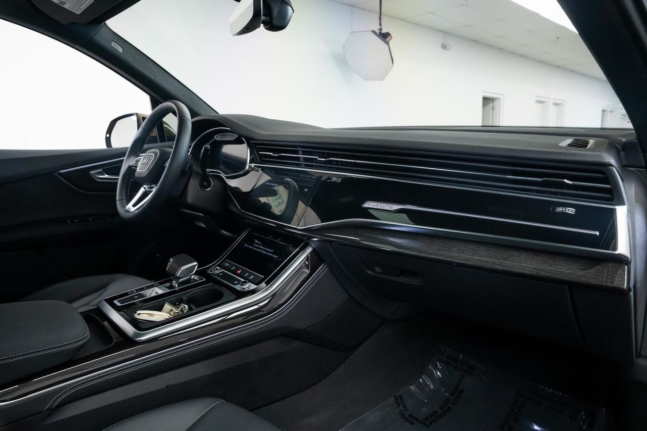 2025 Audi Q7 55 Premium Plus 1 Owner Black Optic Package Executive Package Portland OR