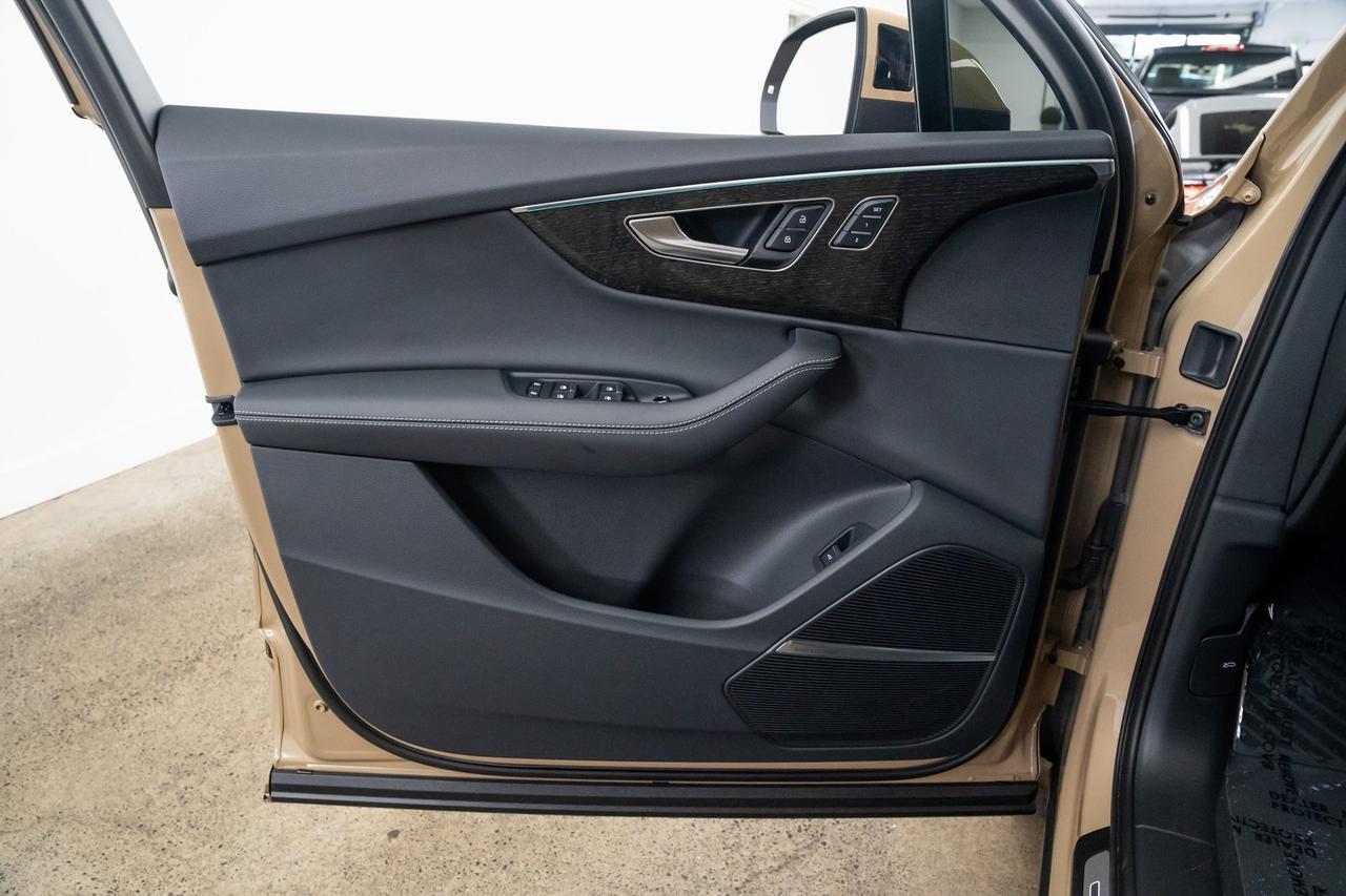 2025 Audi Q7 55 Premium Plus 1 Owner Black Optic Package Executive Package Portland OR