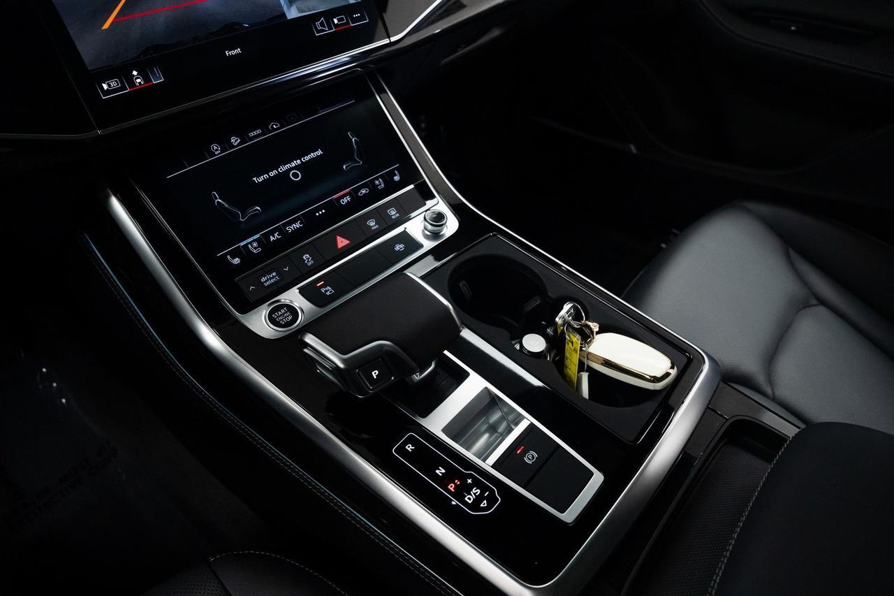 2025 Audi Q7 55 Premium Plus 1 Owner Black Optic Package Executive Package Portland OR