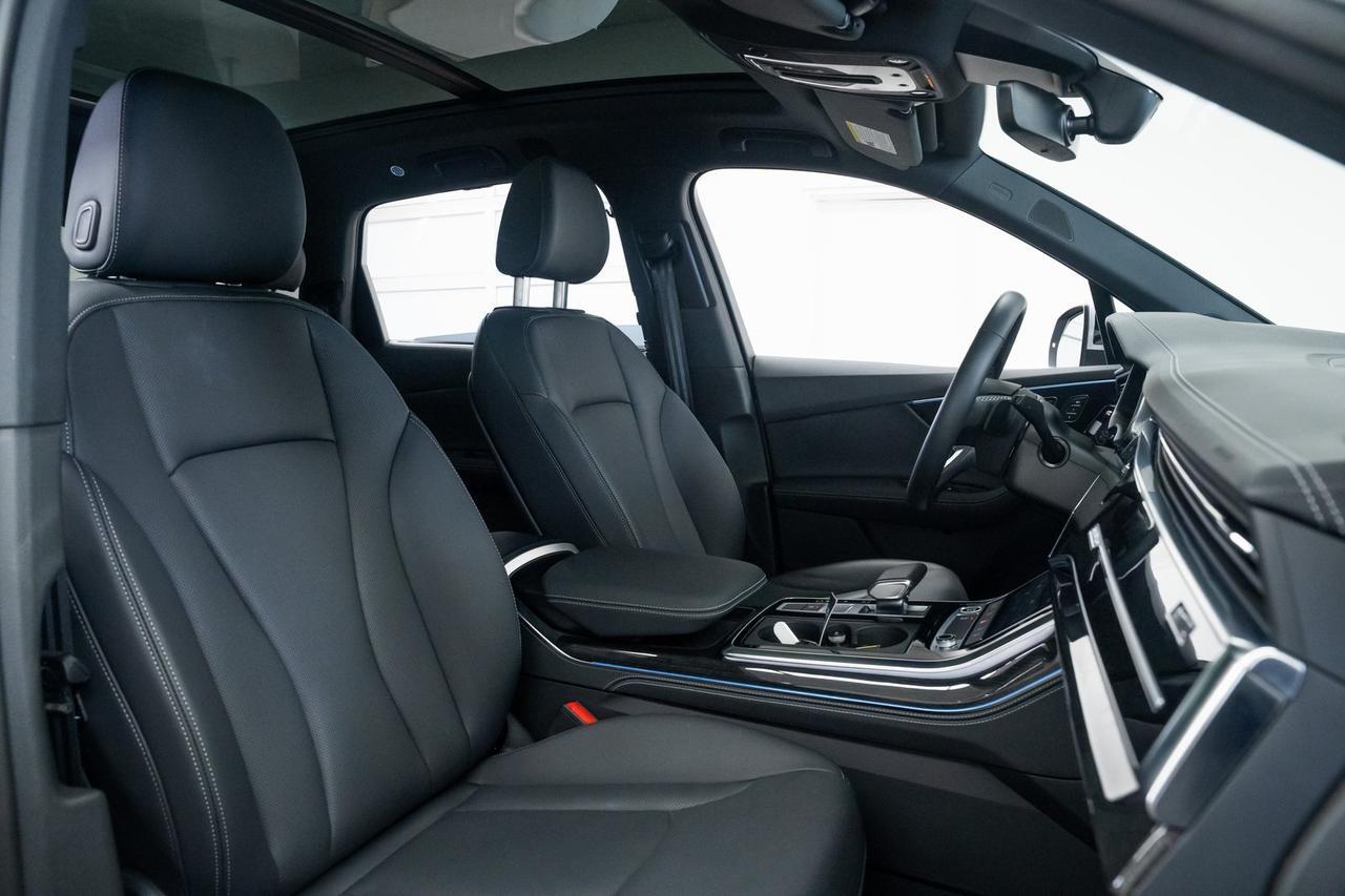 2025 Audi Q7 55 Premium Plus 1 Owner Vented Seats Executive Package Portland OR